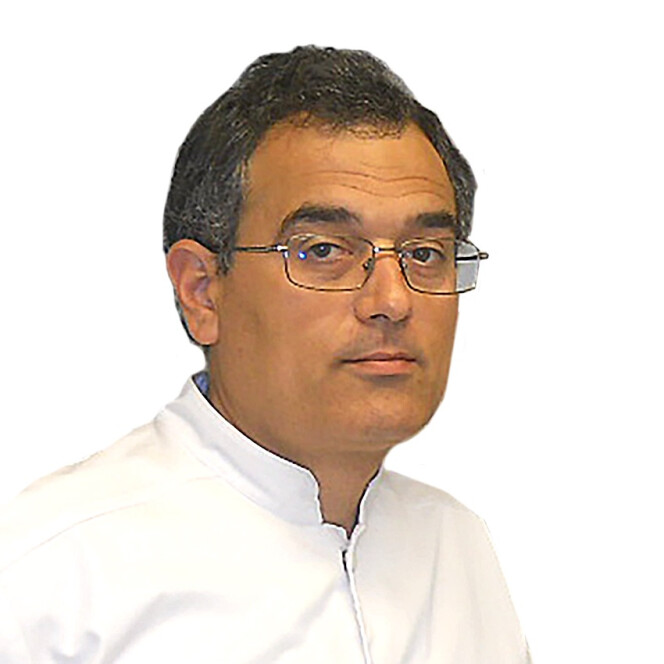 Dr. Tudor Bejat
