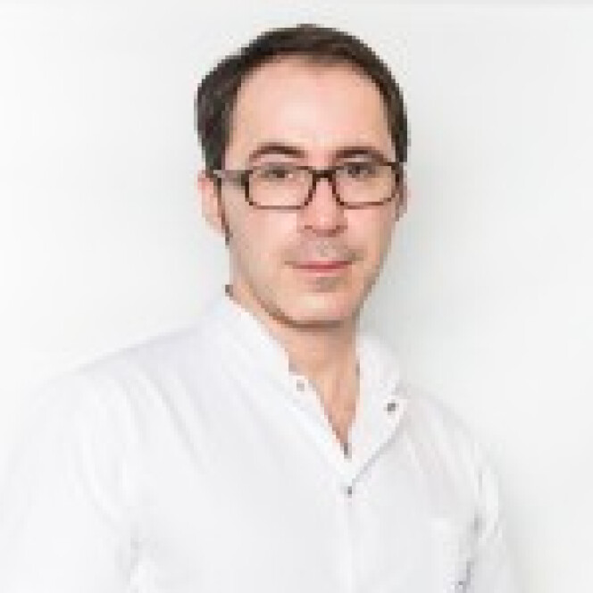 Dr. Codrin Huszar