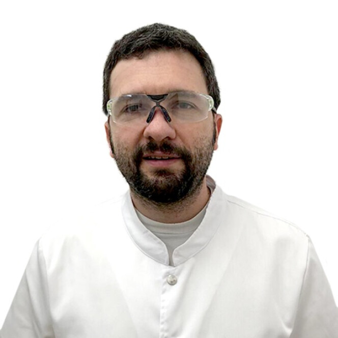 Dr. David Achim