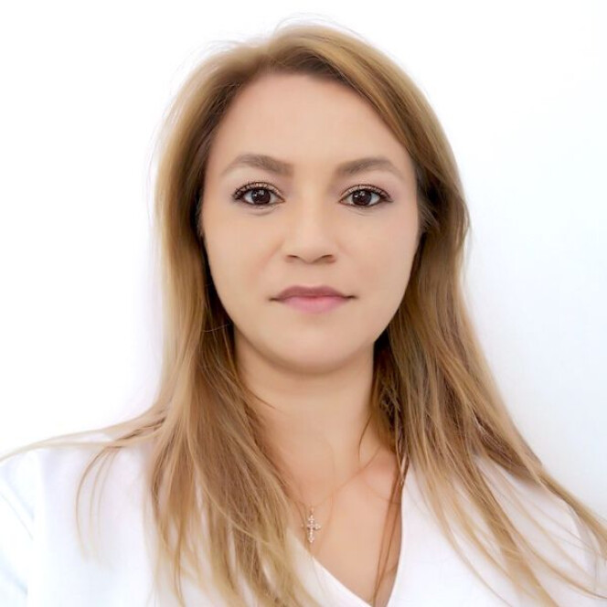 Dr. Anca Badea
