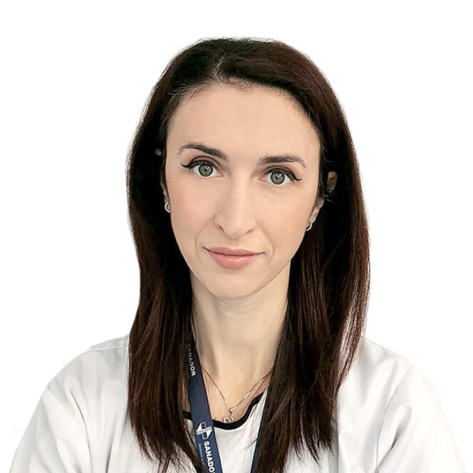 Dr. Andra Cristea