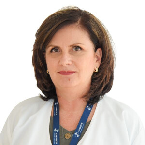 Dr. Adriana Cămuescu