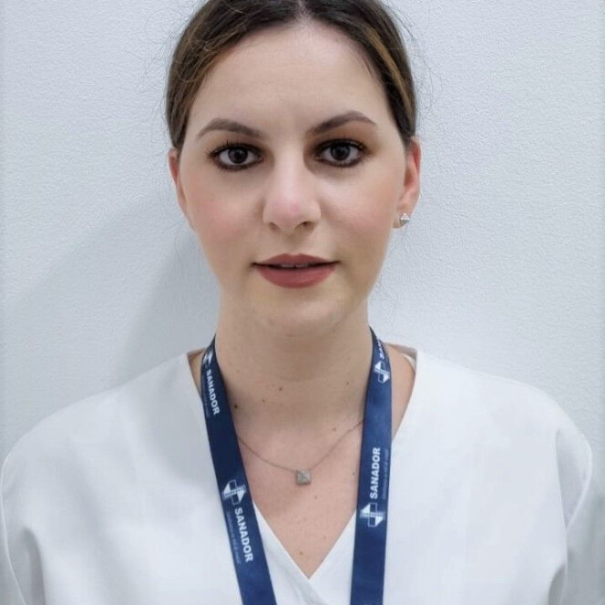 Dr. Ioana Scărlătescu
