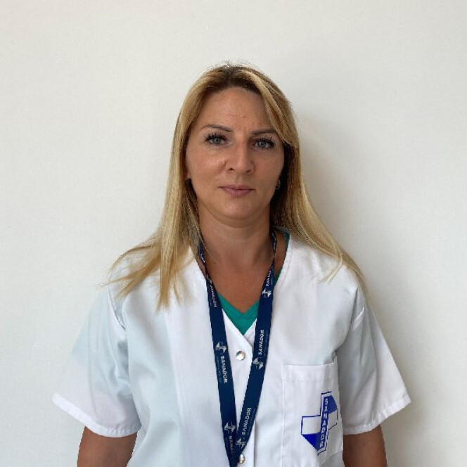 Dr. Mihaela Codreși