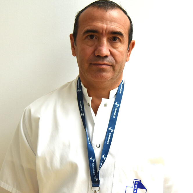 Dr. Pavel Platon