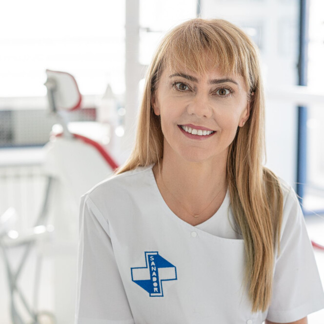 Dr. Mihaela Chivu